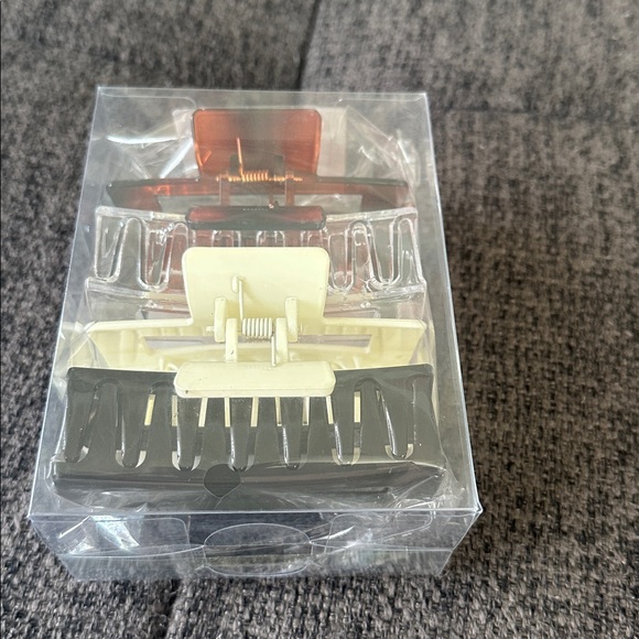 NWT Maorulu 4 Pack of Hair Claw Clips - Picture 7 of 7